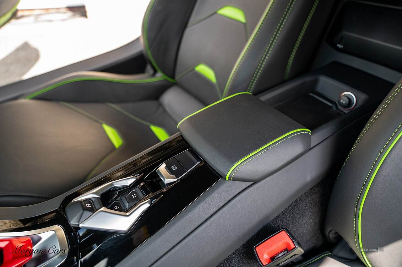Apr 2022 Lamborghini Huracan 5.2 V10 640 2dr Auto AWD