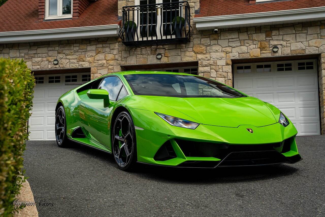 Apr 2022 Lamborghini Huracan 5.2 V10 640 2dr Auto AWD