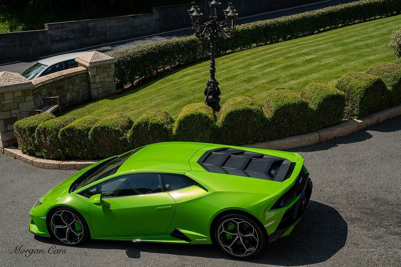 Apr 2022 Lamborghini Huracan 5.2 V10 640 2dr Auto AWD