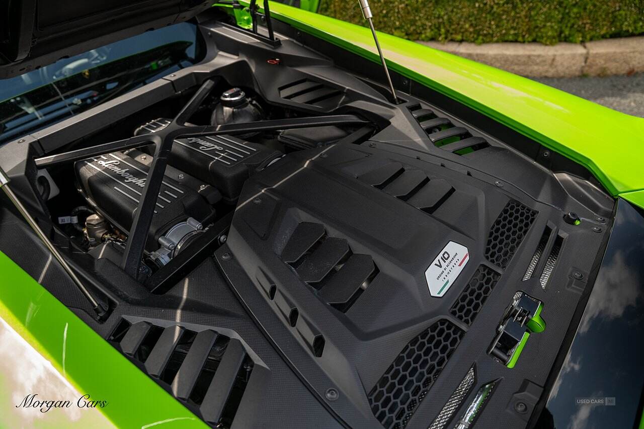 Apr 2022 Lamborghini Huracan 5.2 V10 640 2dr Auto AWD