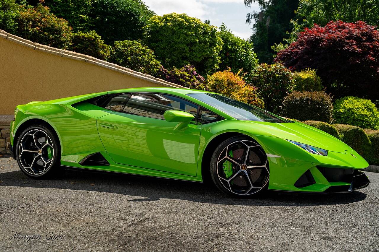 Apr 2022 Lamborghini Huracan 5.2 V10 640 2dr Auto AWD