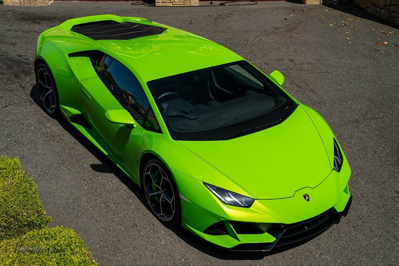 Apr 2022 Lamborghini Huracan 5.2 V10 640 2dr Auto AWD