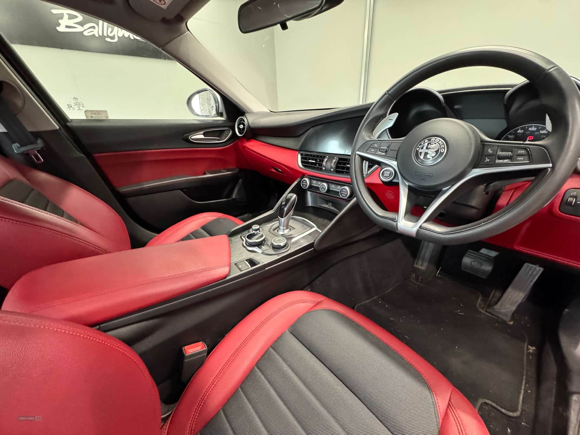 Mar 2018 Alfa Romeo Giulia 2.2 JTDM-2 180 Super 4dr Auto