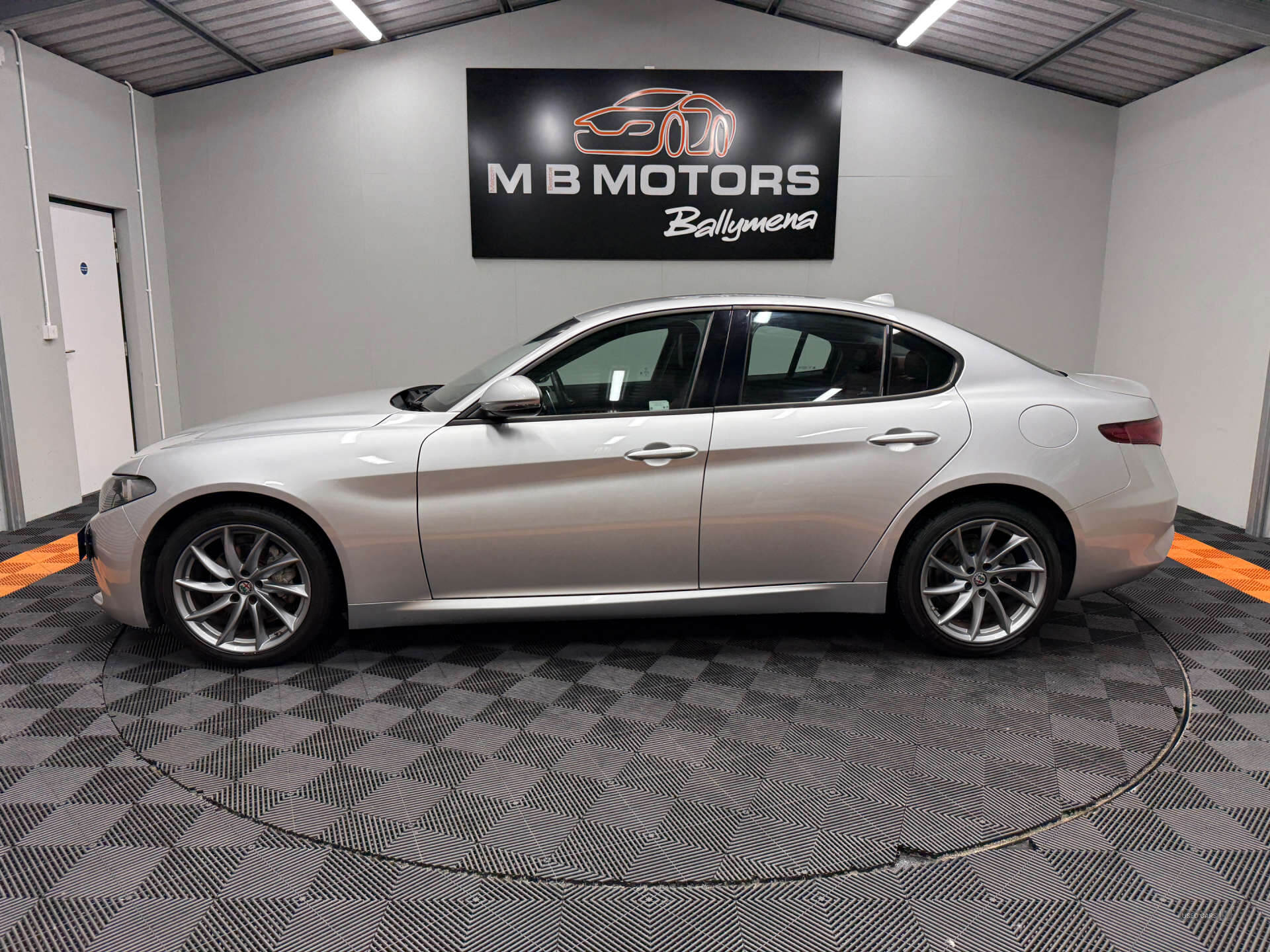 Mar 2018 Alfa Romeo Giulia 2.2 JTDM-2 180 Super 4dr Auto