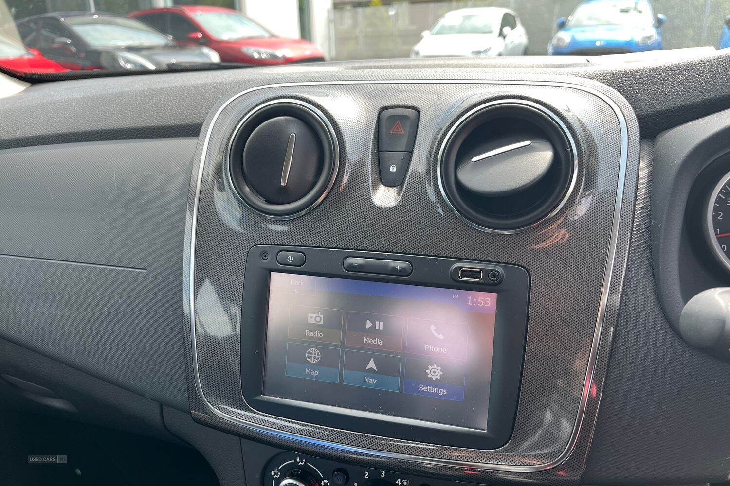 Apr 2019 Dacia Sandero Stepway 0.9 TCe Comfort 5dr