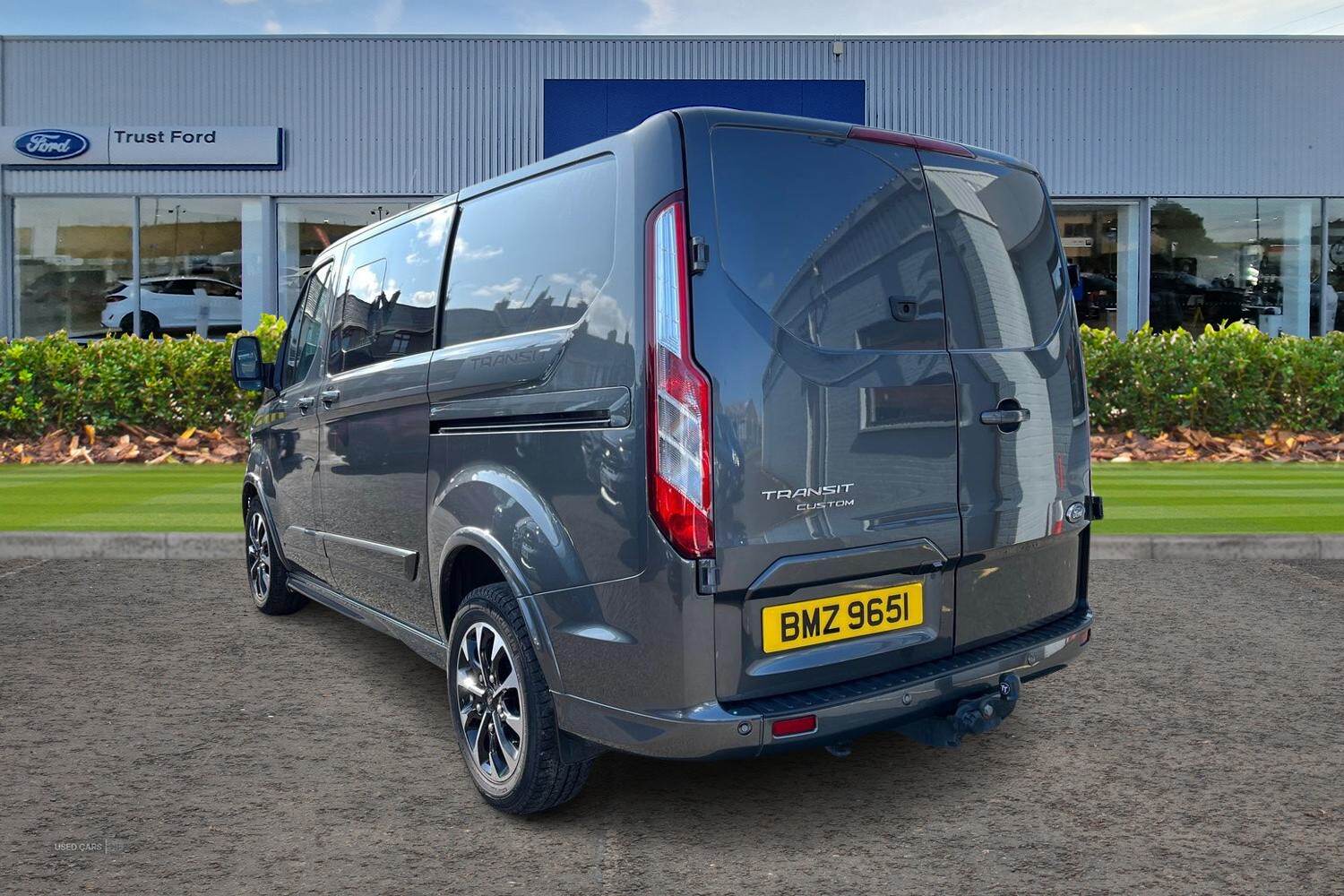 Sep 2023 Ford Transit Custom 2.0 EcoBlue 170ps Low Roof D/Cab Sport Van Auto