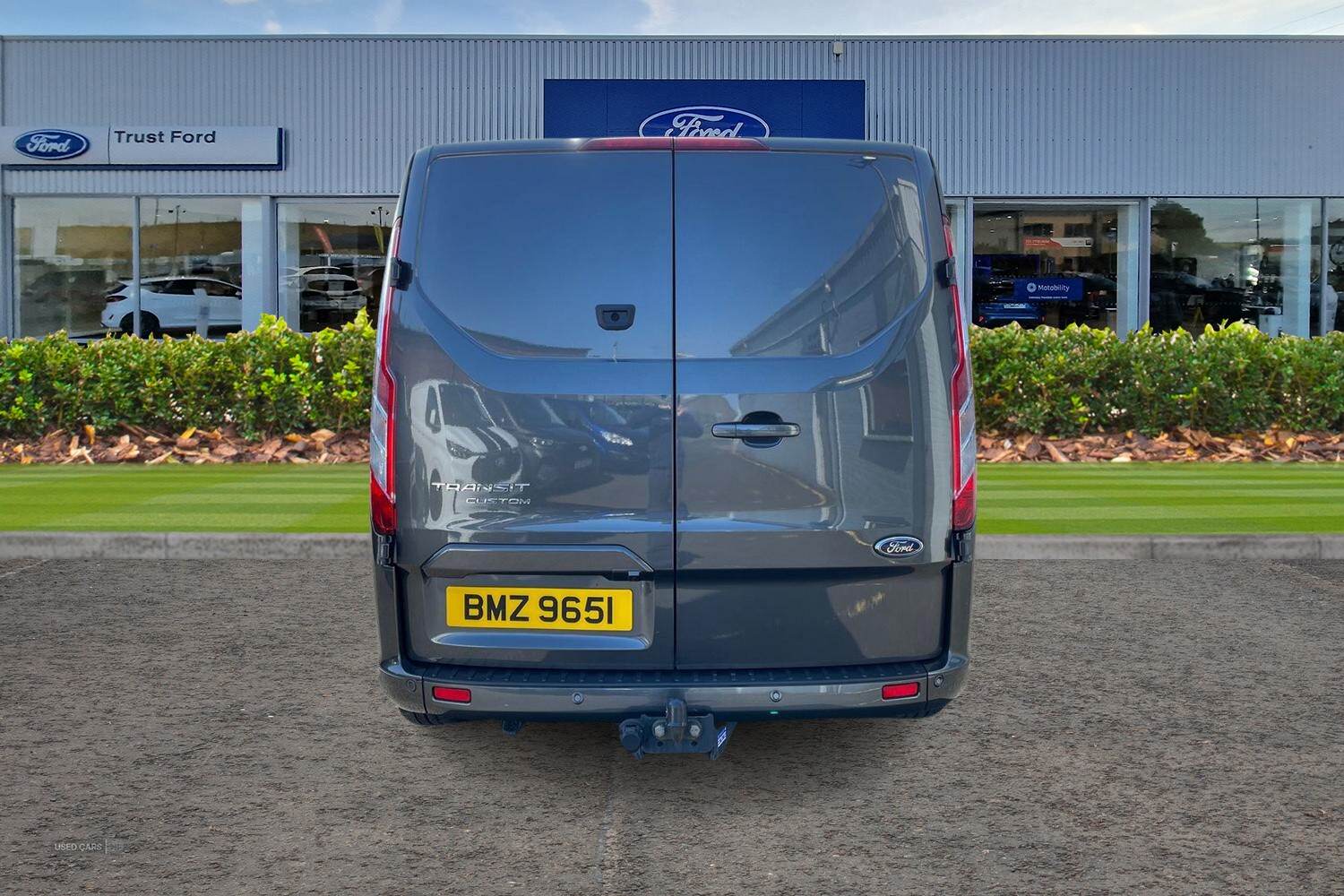 Sep 2023 Ford Transit Custom 2.0 EcoBlue 170ps Low Roof D/Cab Sport Van Auto