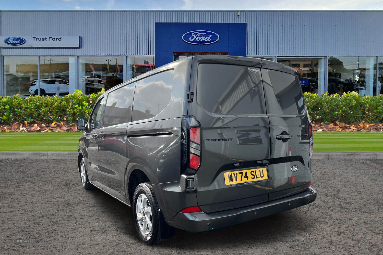 Sep 2024 Ford Transit Custom 2.0 EcoBlue 136ps H1 Van Limited Auto