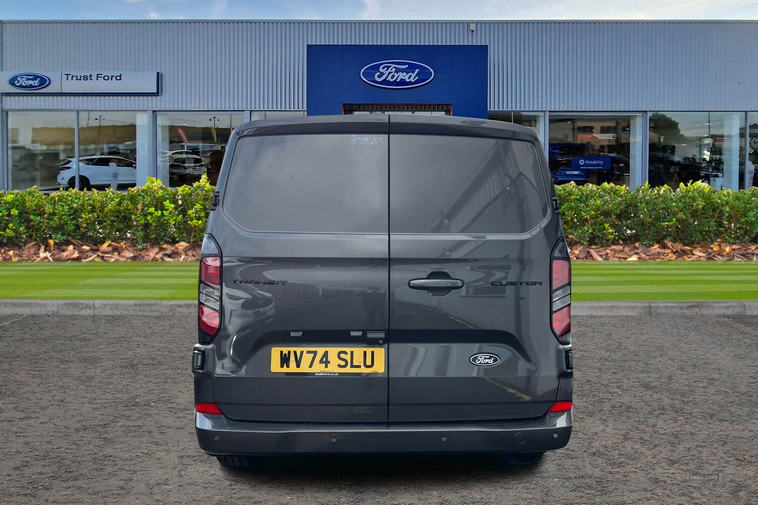 Sep 2024 Ford Transit Custom 2.0 EcoBlue 136ps H1 Van Limited Auto