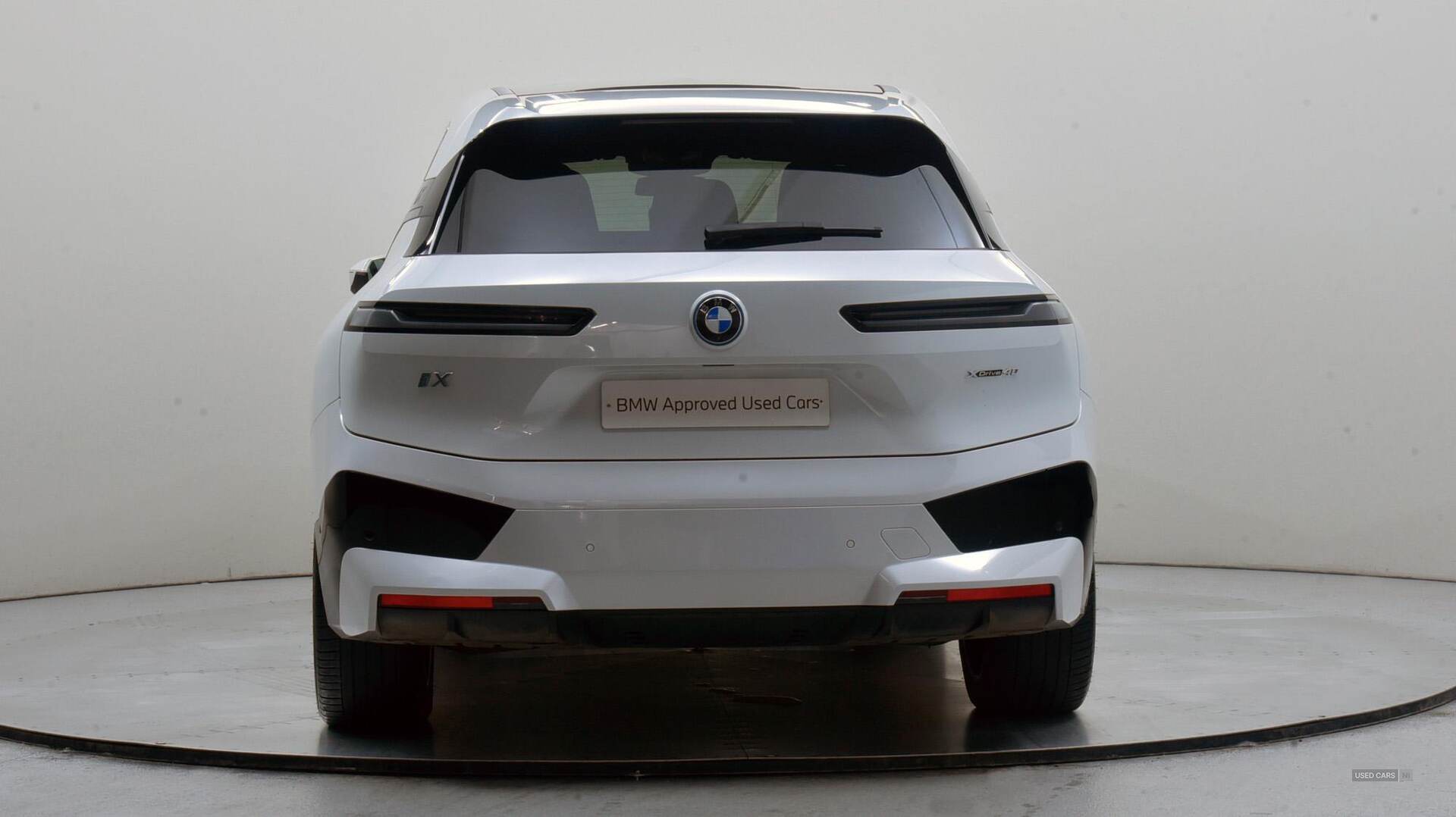 Nov 2021 BMW iX 240kW xDrive40 M Sport 76.6kWh 5dr Auto