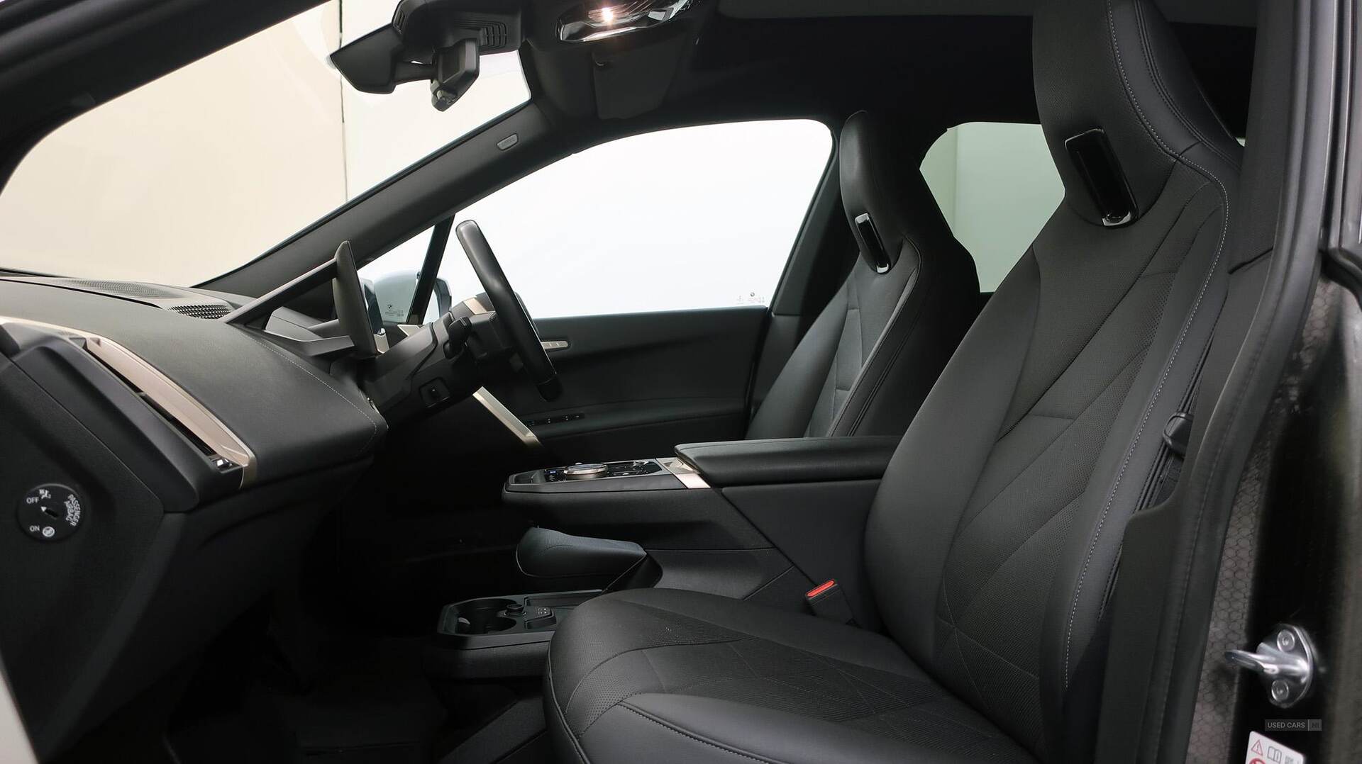 Nov 2021 BMW iX 240kW xDrive40 M Sport 76.6kWh 5dr Auto
