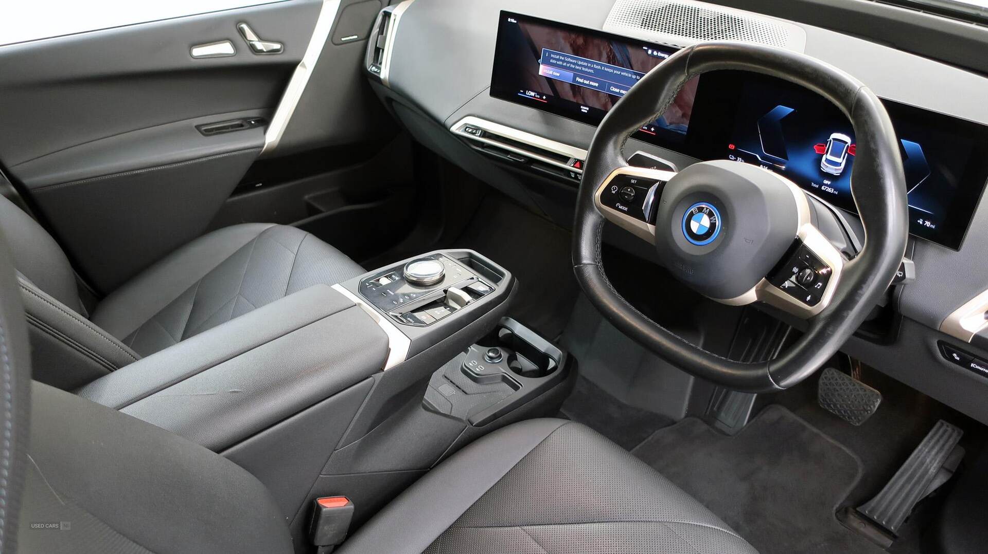 Nov 2021 BMW iX 240kW xDrive40 M Sport 76.6kWh 5dr Auto