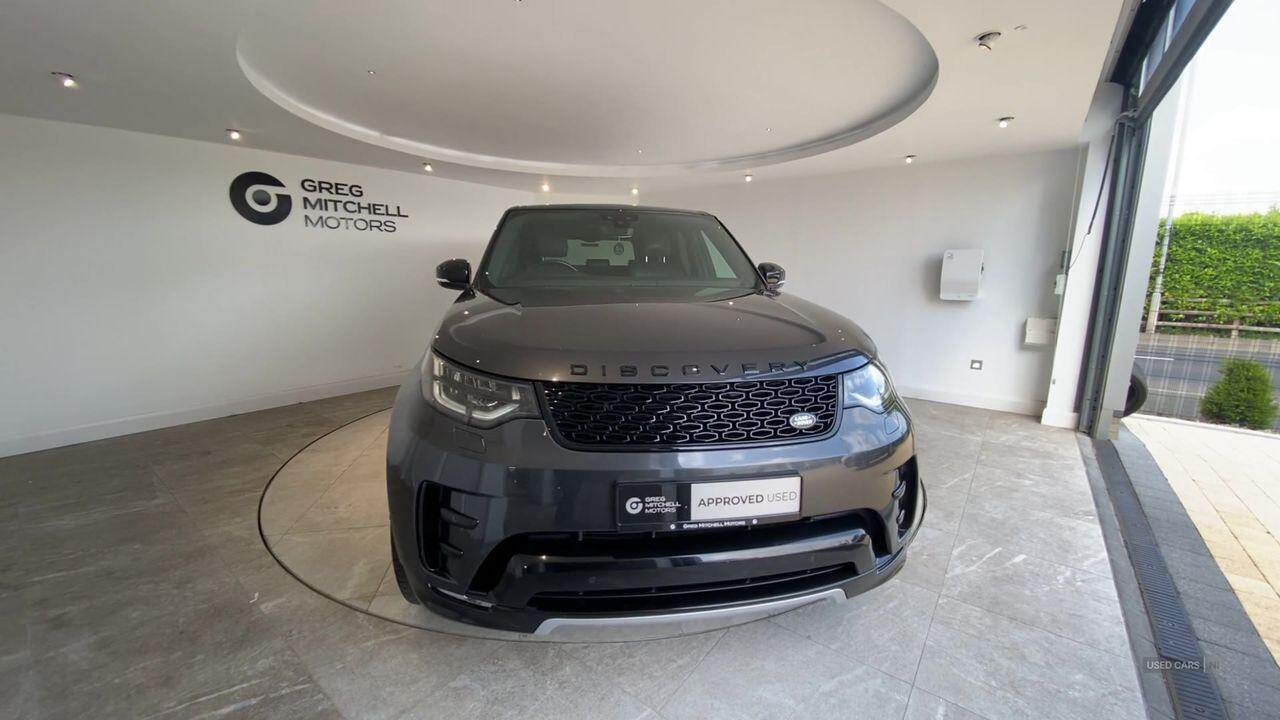 May 2017 Land Rover Discovery 3.0 TD6 HSE 5dr Auto