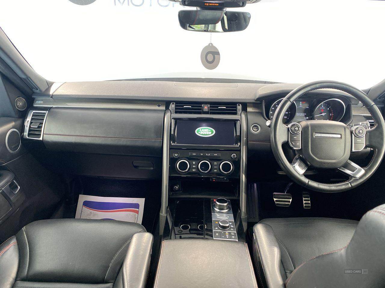 May 2017 Land Rover Discovery 3.0 TD6 HSE 5dr Auto