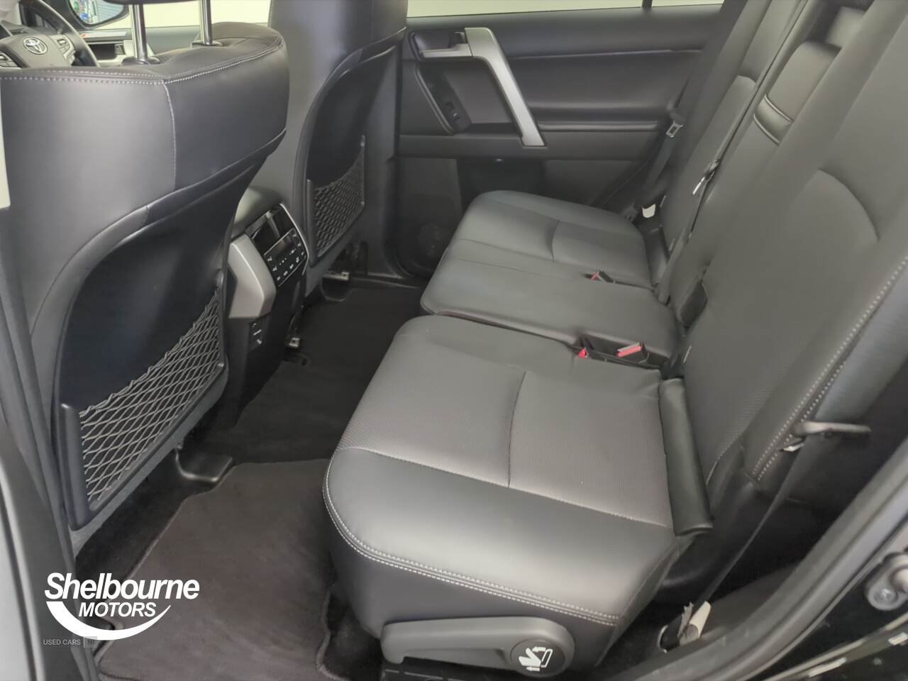 Aug 2023 Toyota Land Cruiser 2.8 D-4D 204 Invincible 5dr Auto 7 Seats [Sunroof]