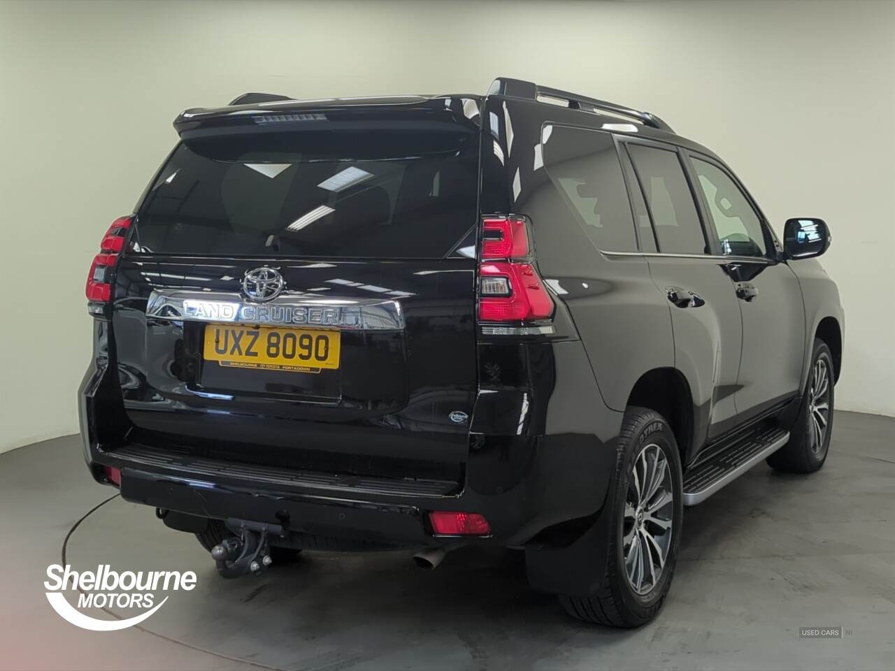 Aug 2023 Toyota Land Cruiser 2.8 D-4D 204 Invincible 5dr Auto 7 Seats [Sunroof]