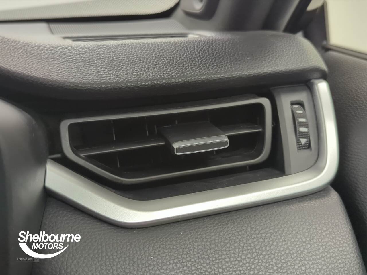 Jul 2019 Toyota RAV4 2.5 VVT-i Hybrid Dynamic 5dr CVT 2WD