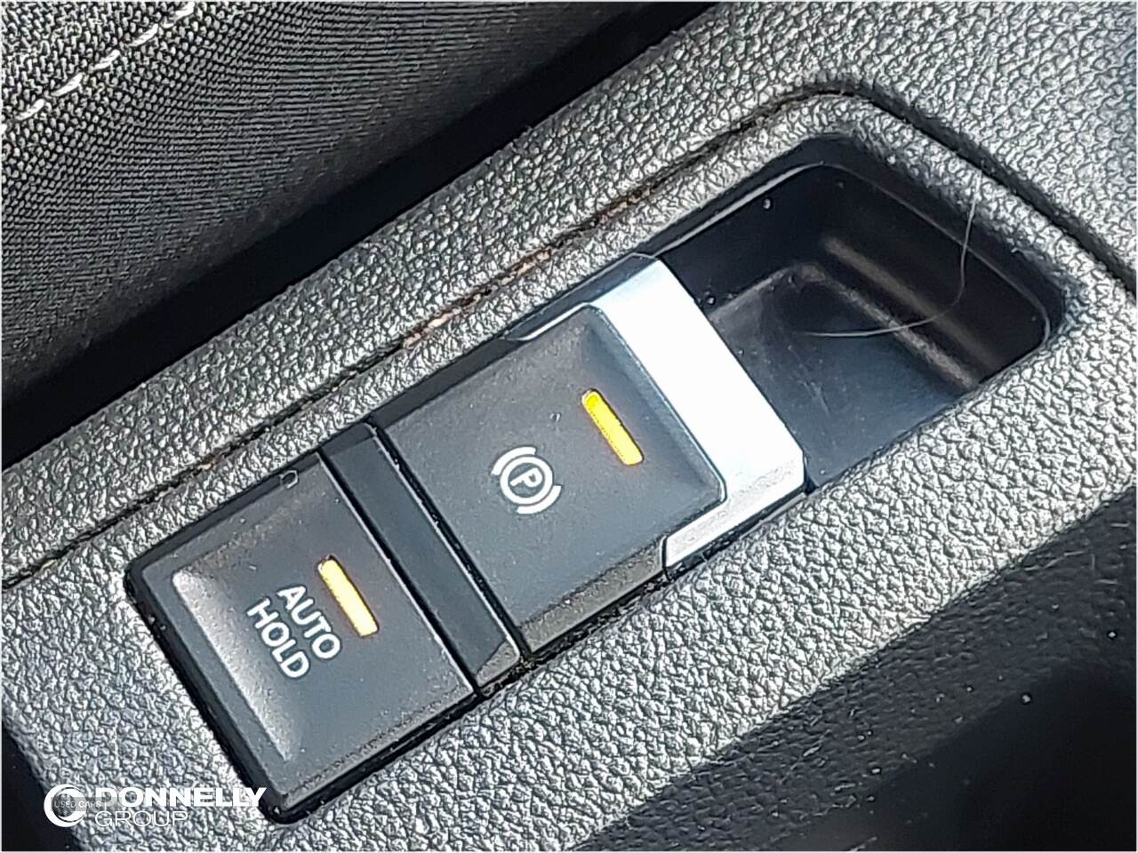 Feb 2018 Volkswagen T-Roc 1.0 TSI Design 5dr