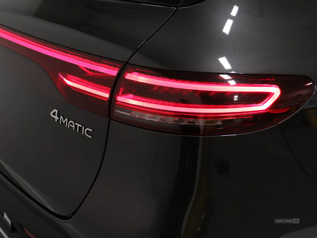 Apr 2022 Mercedes-Benz EQC EQC 400 300kW AMG Line Premium 80kWh 5dr Auto