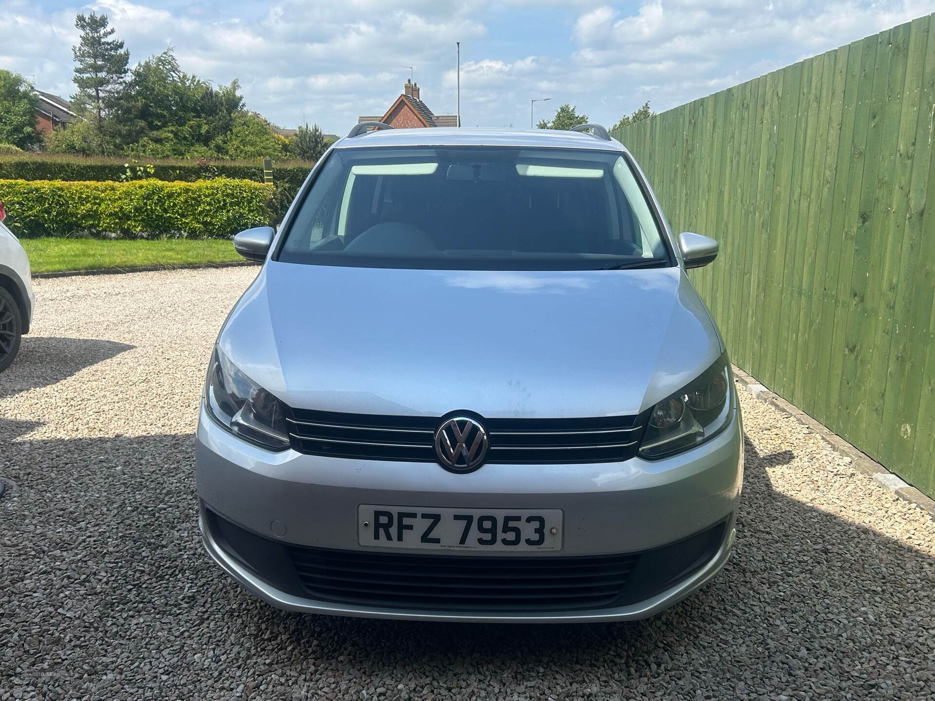 Feb 2014 Volkswagen Touran 1.6 TDI 105 BlueMotion Tech S 5dr