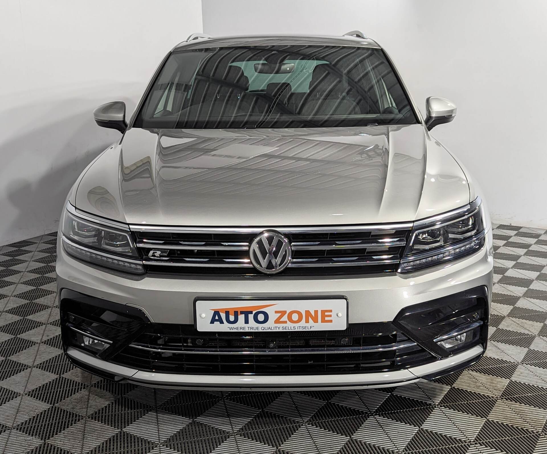 Jan 2020 Volkswagen Tiguan 2.0 TDI  150 R - Line Tech  5dr Manual