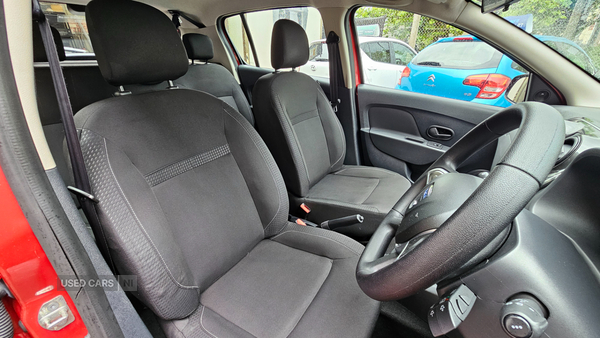 Dacia Sandero HATCHBACK in Down