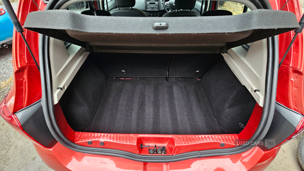 Dacia Sandero HATCHBACK in Down