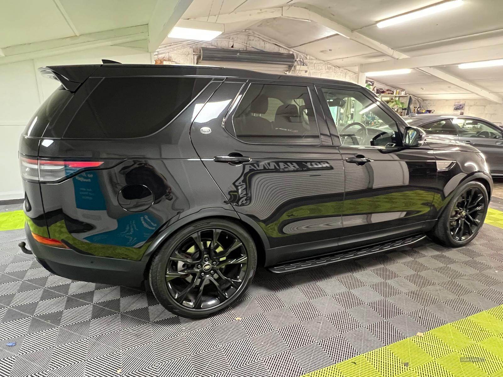 Nov 2019 Land Rover Discovery 3.0 SDV6 306 SE Commercial Auto