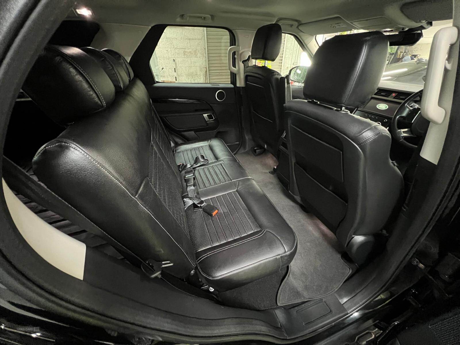 Nov 2019 Land Rover Discovery 3.0 SDV6 306 SE Commercial Auto