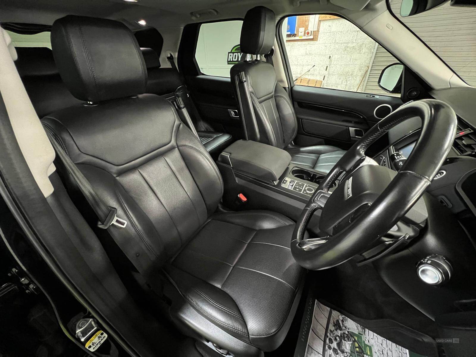 Nov 2019 Land Rover Discovery 3.0 SDV6 306 SE Commercial Auto