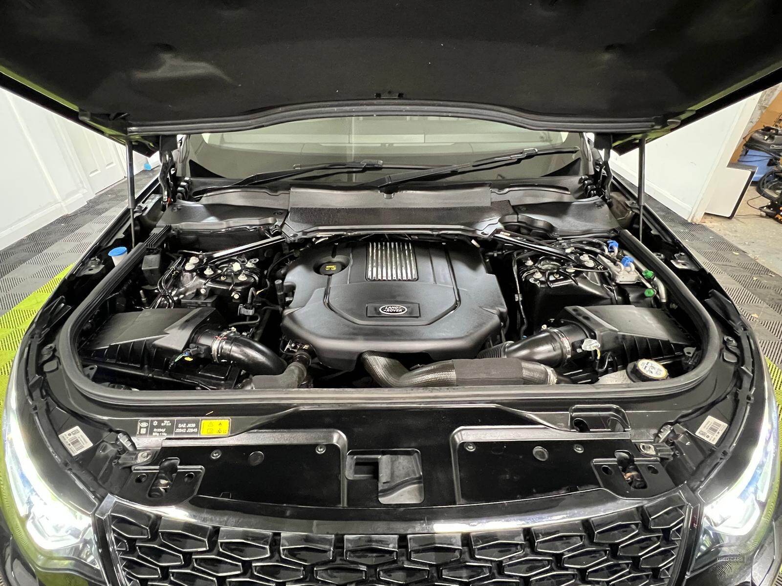 Nov 2019 Land Rover Discovery 3.0 SDV6 306 SE Commercial Auto