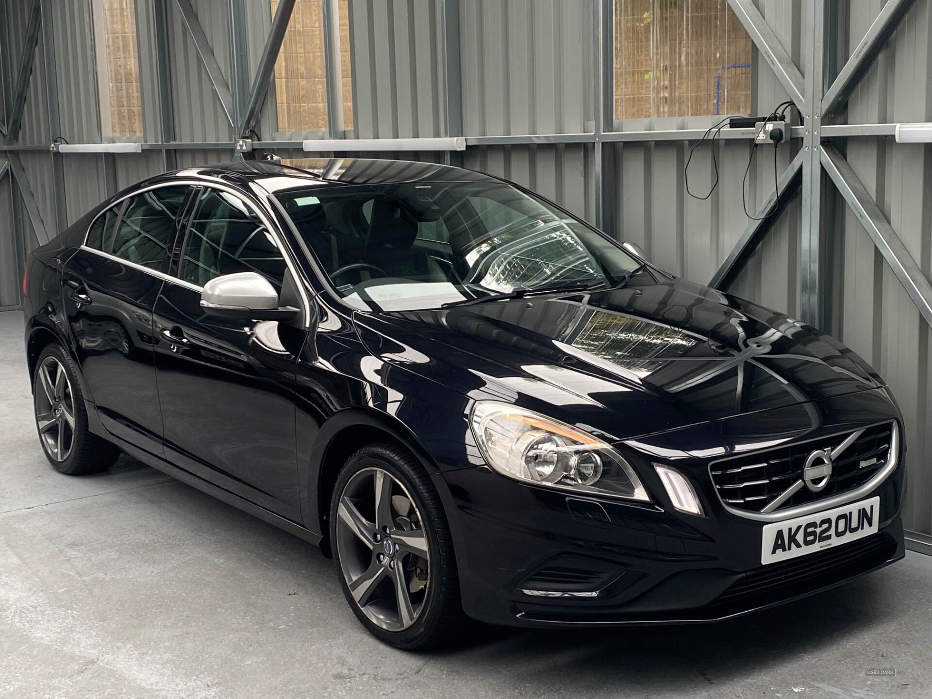 Sep 2012 Volvo S60 D2 [115] R DESIGN 4dr