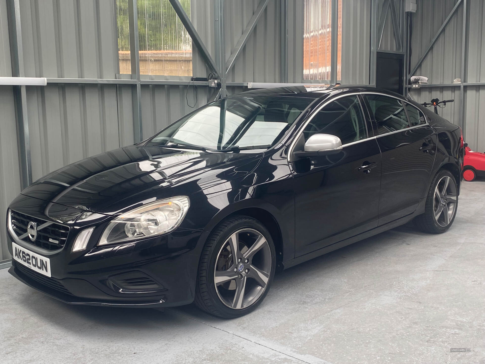 Sep 2012 Volvo S60 D2 [115] R DESIGN 4dr