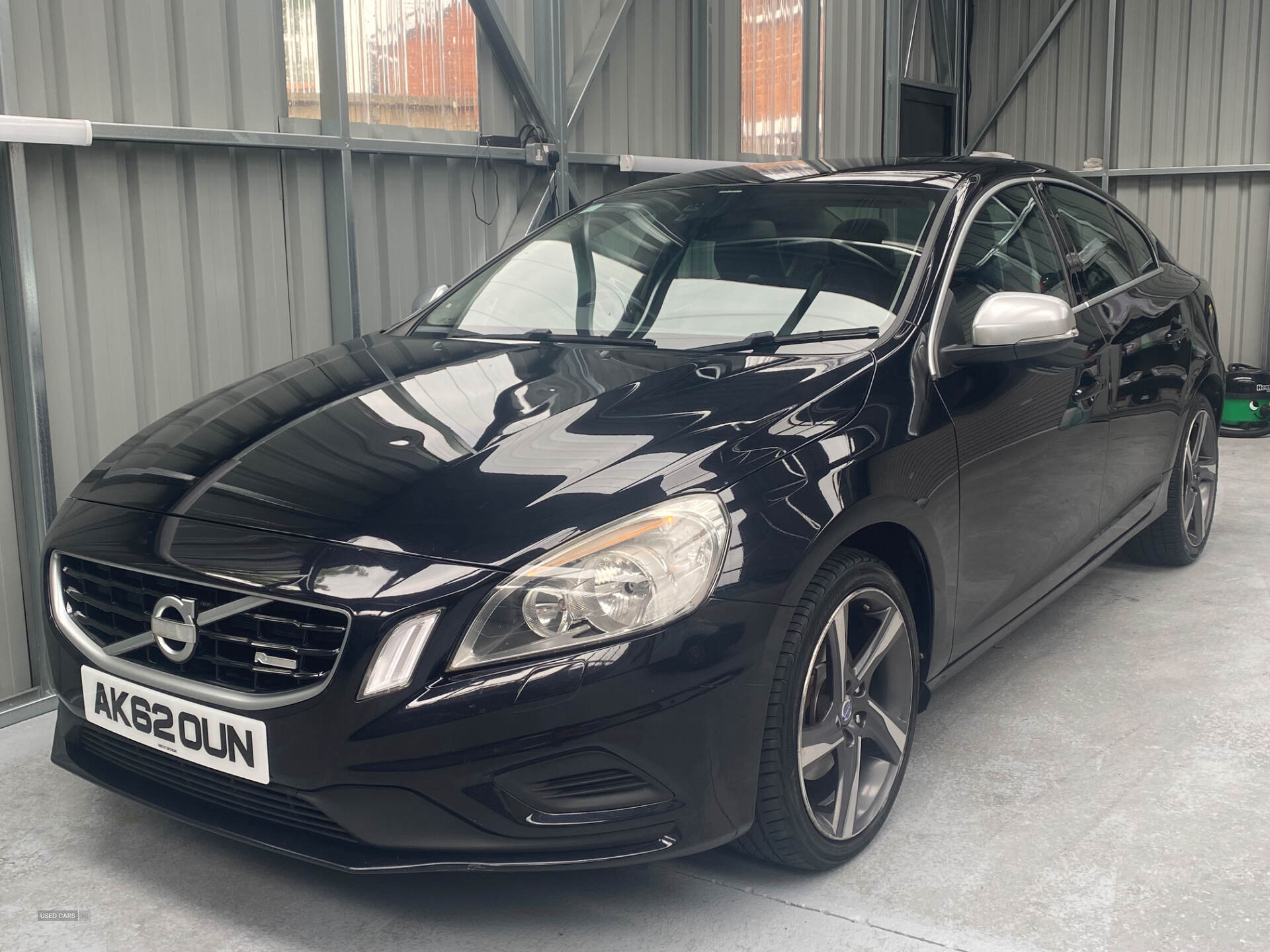 Sep 2012 Volvo S60 D2 [115] R DESIGN 4dr