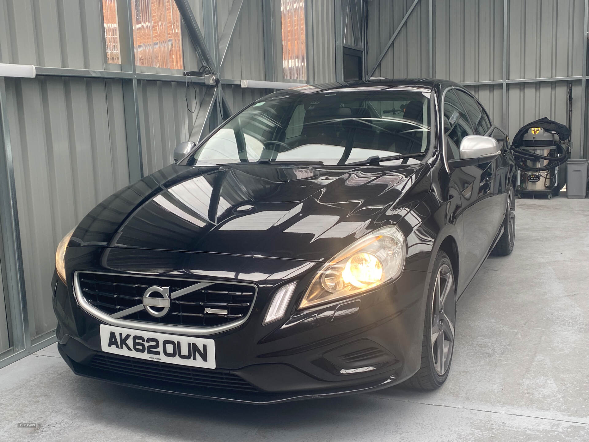 Sep 2012 Volvo S60 D2 [115] R DESIGN 4dr