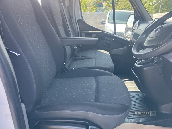 Vauxhall Movano 35 L2 DIESEL FWD in Down