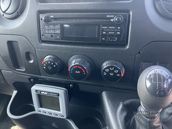 Vauxhall Movano 35 L2 DIESEL FWD in Down
