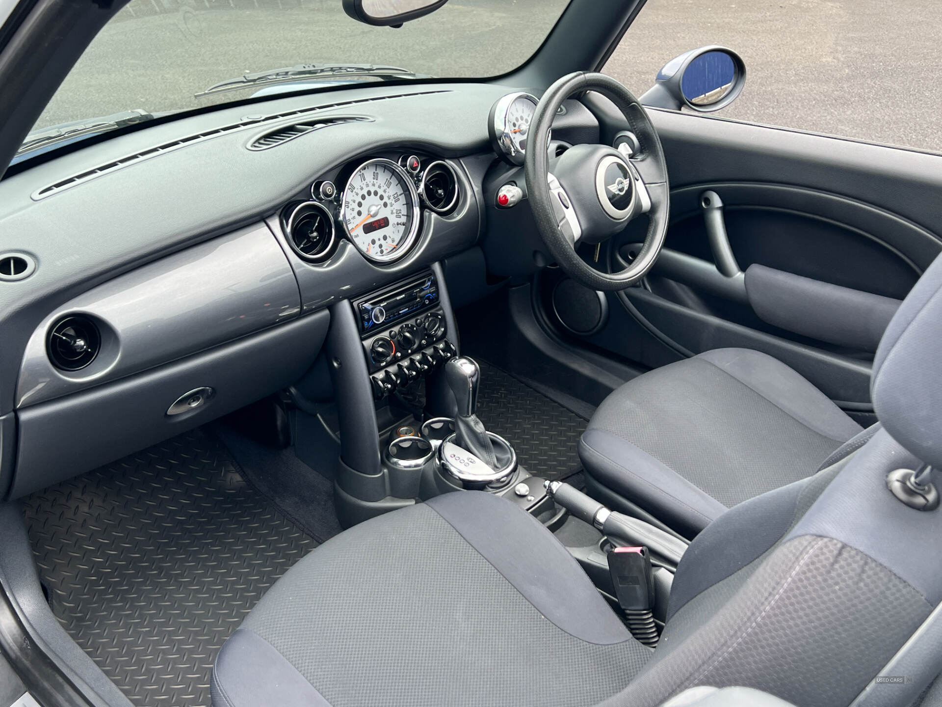 Jul 2005 MINI Convertible 1.6 Cooper 2dr Auto