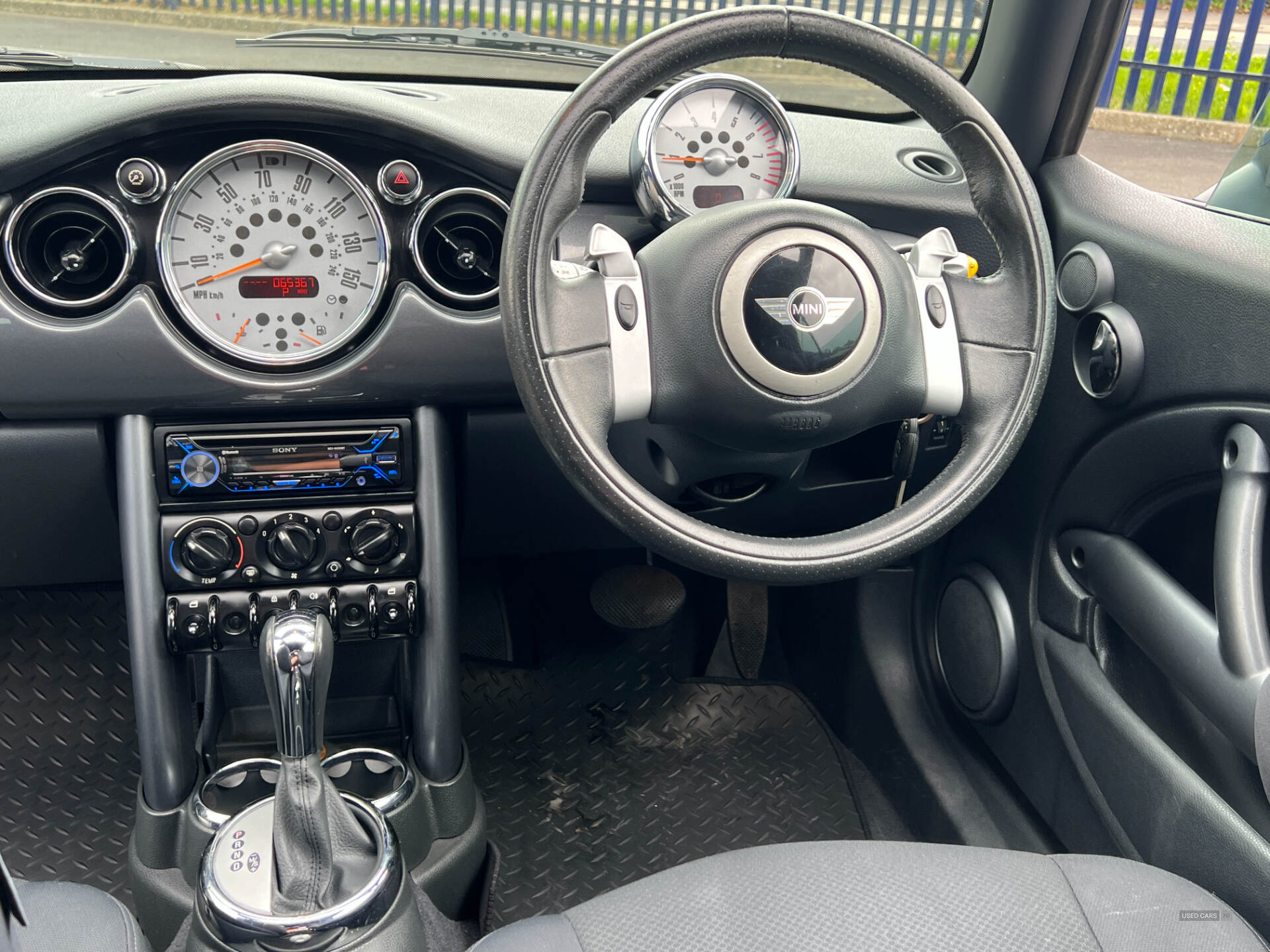 Jul 2005 MINI Convertible 1.6 Cooper 2dr Auto