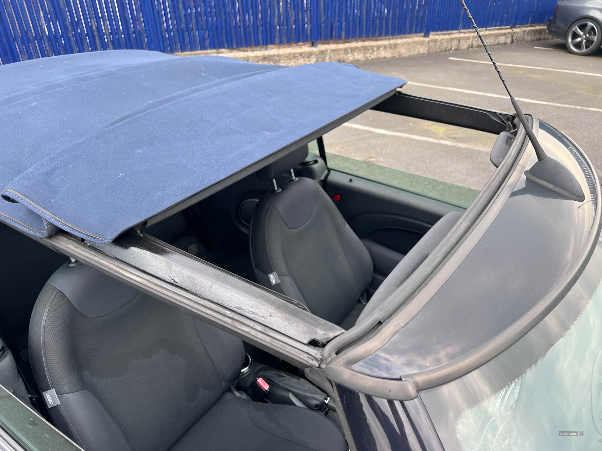 Jul 2005 MINI Convertible 1.6 Cooper 2dr Auto
