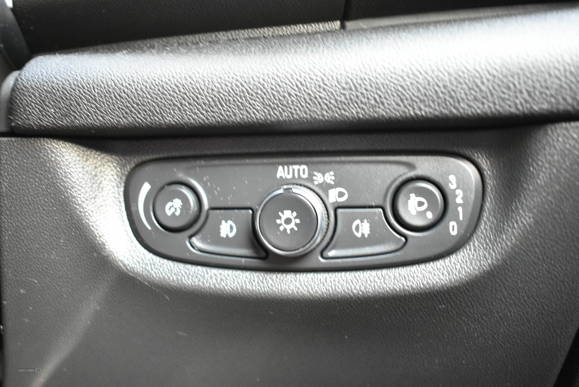 Nov 2017 Vauxhall Insignia 1.5T SRi Vx-line Nav 5dr