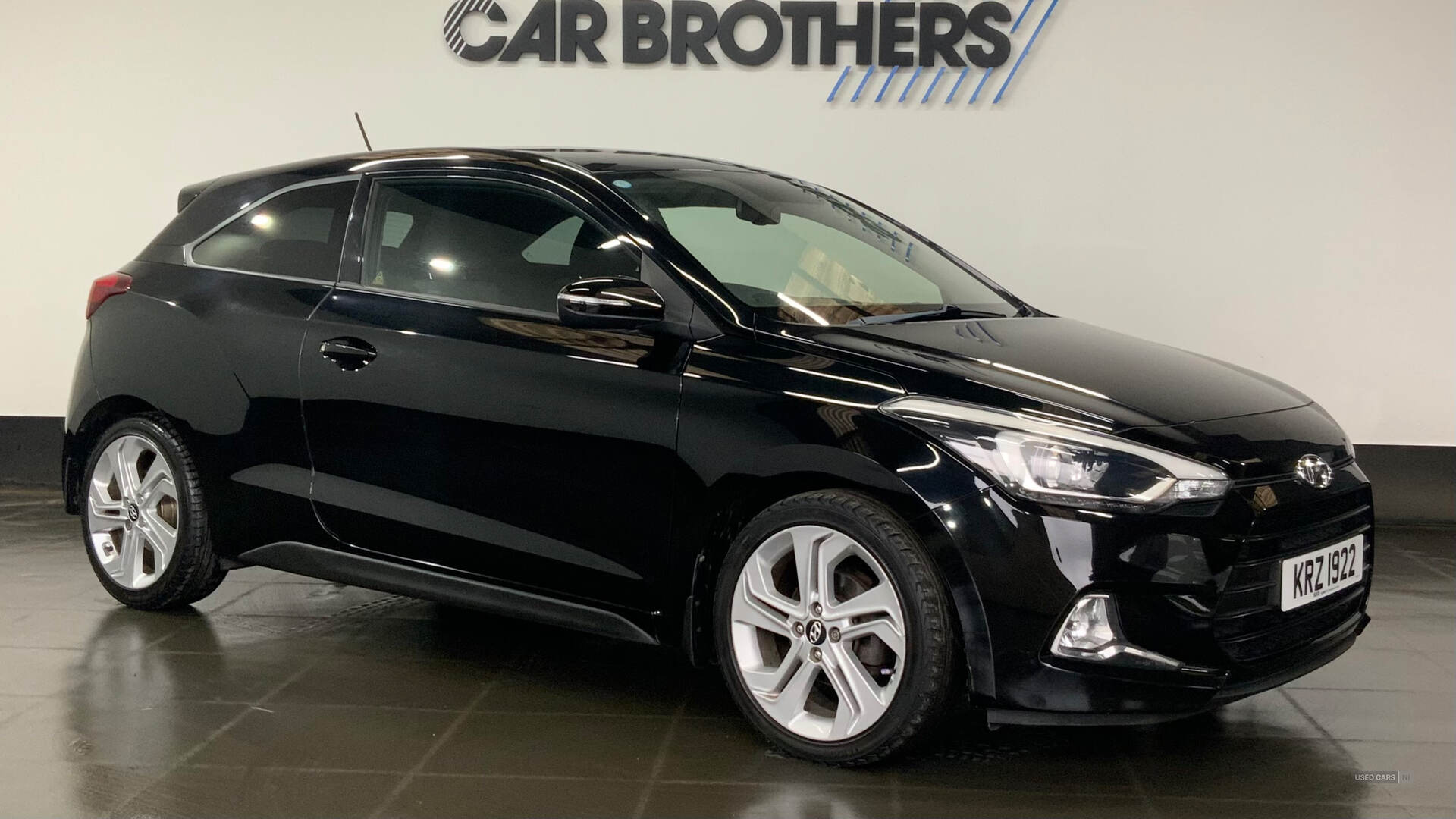 Nov 2015 Hyundai i20 1.2 Blue Drive Sport Nav 3dr
