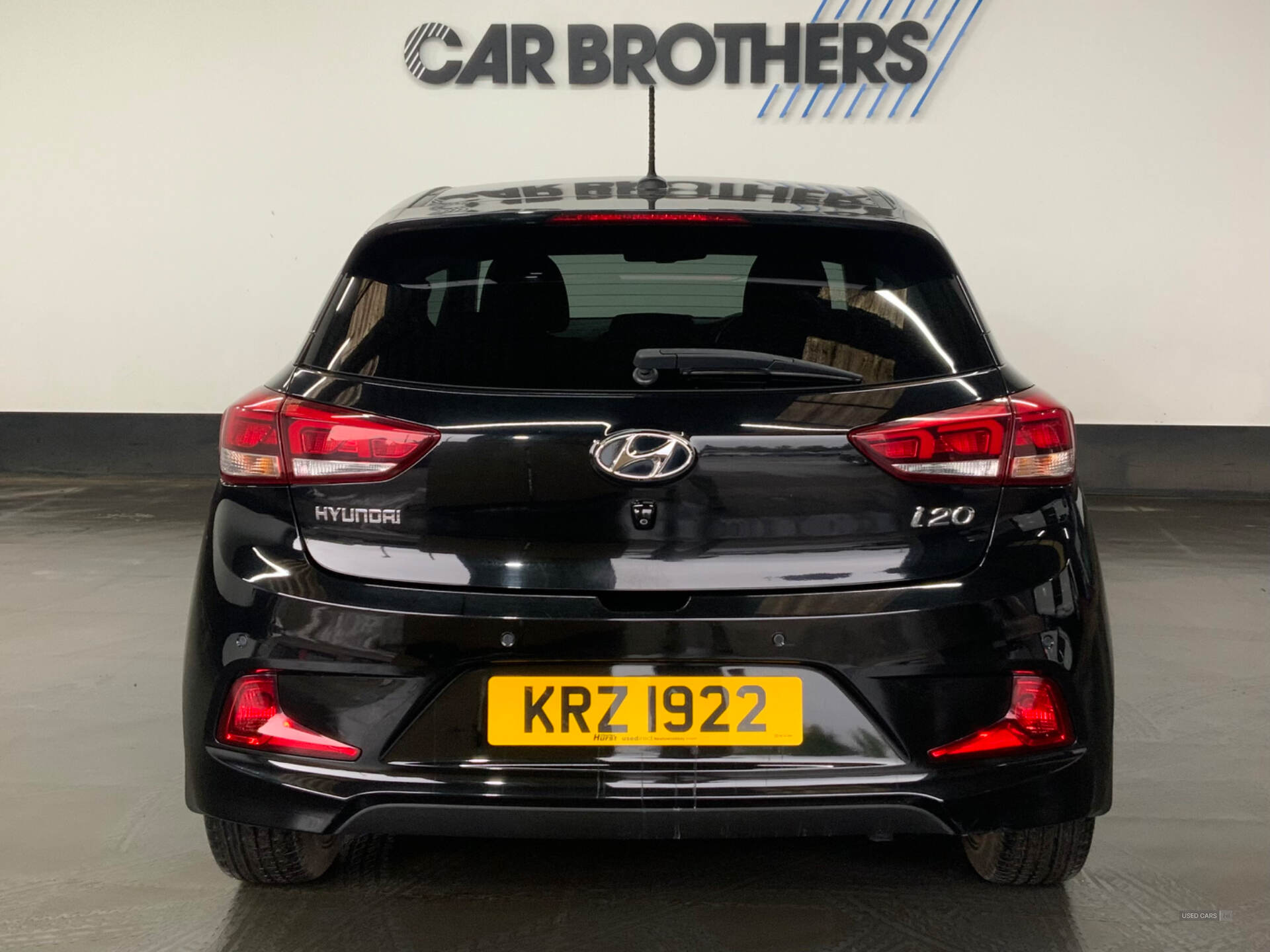 Nov 2015 Hyundai i20 1.2 Blue Drive Sport Nav 3dr