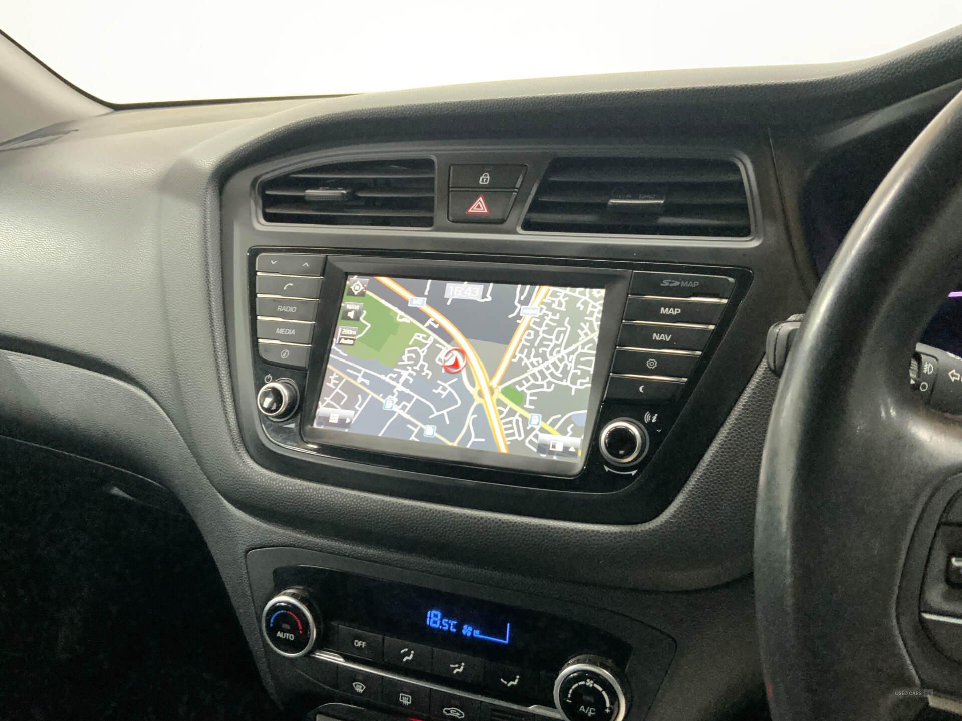 Nov 2015 Hyundai i20 1.2 Blue Drive Sport Nav 3dr