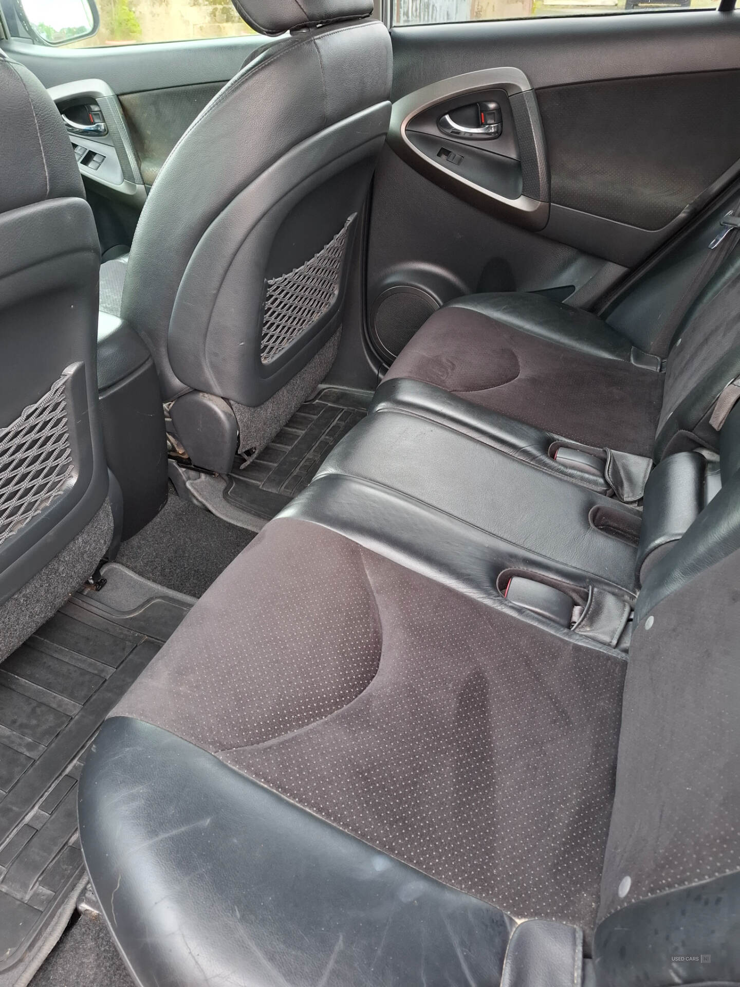 Jan 2011 Toyota RAV4 2.2 D-CAT XT-R 5dr Auto