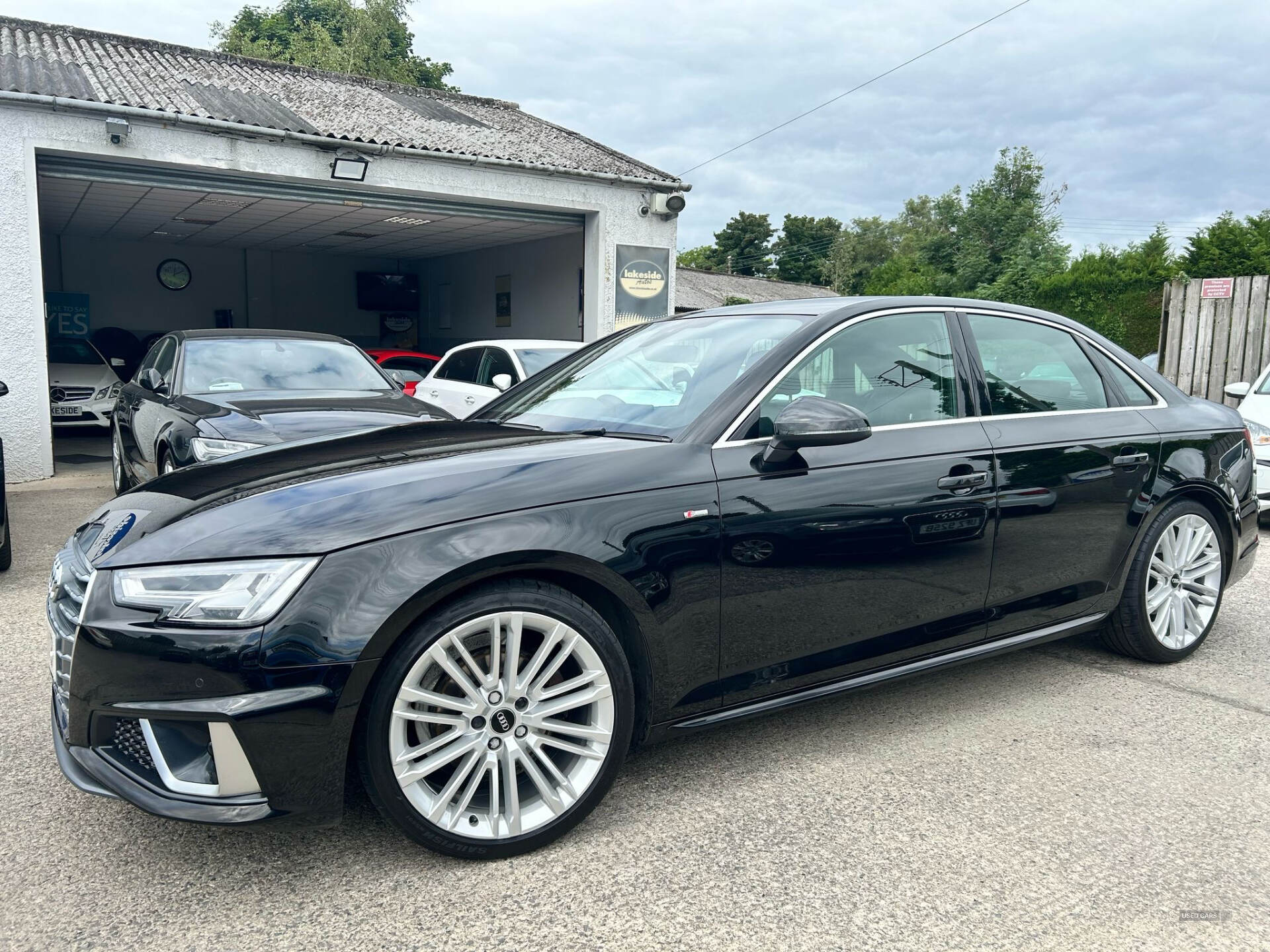 Audi A4 DIESEL SALOON in Down