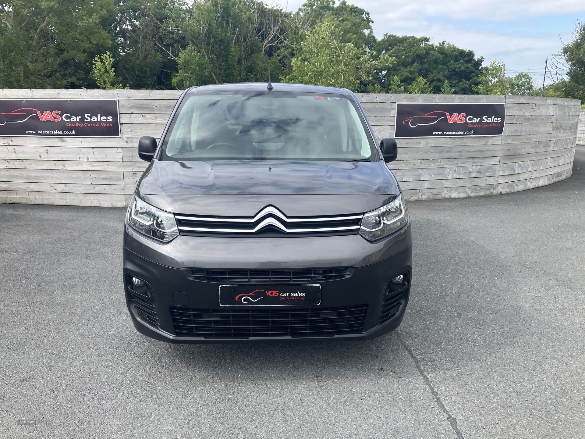 Citroen Berlingo M DIESEL in Down