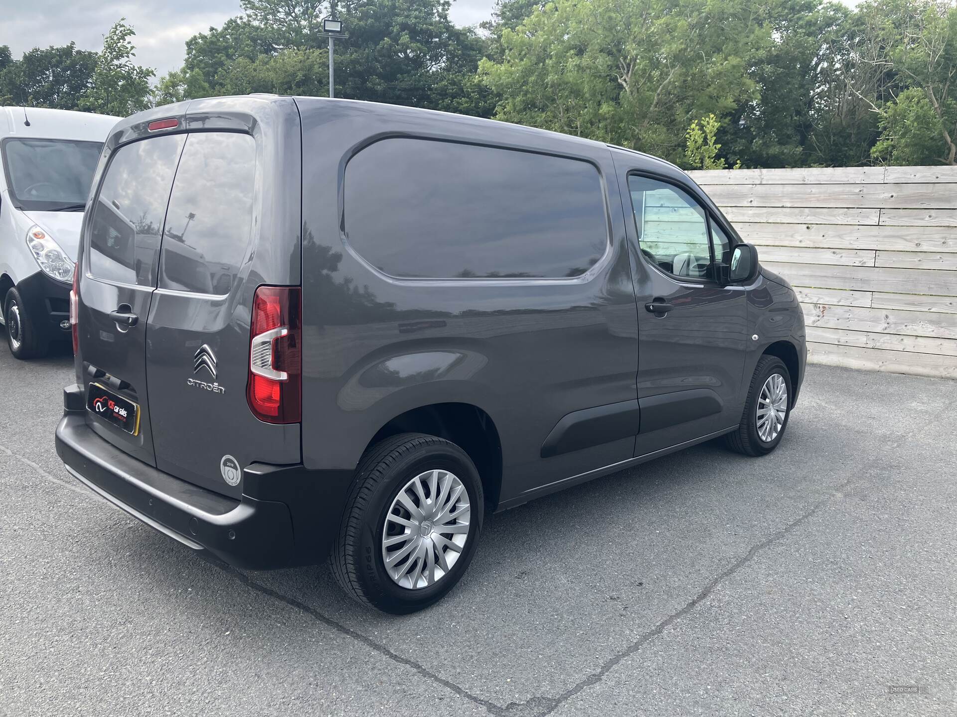 Citroen Berlingo M DIESEL in Down