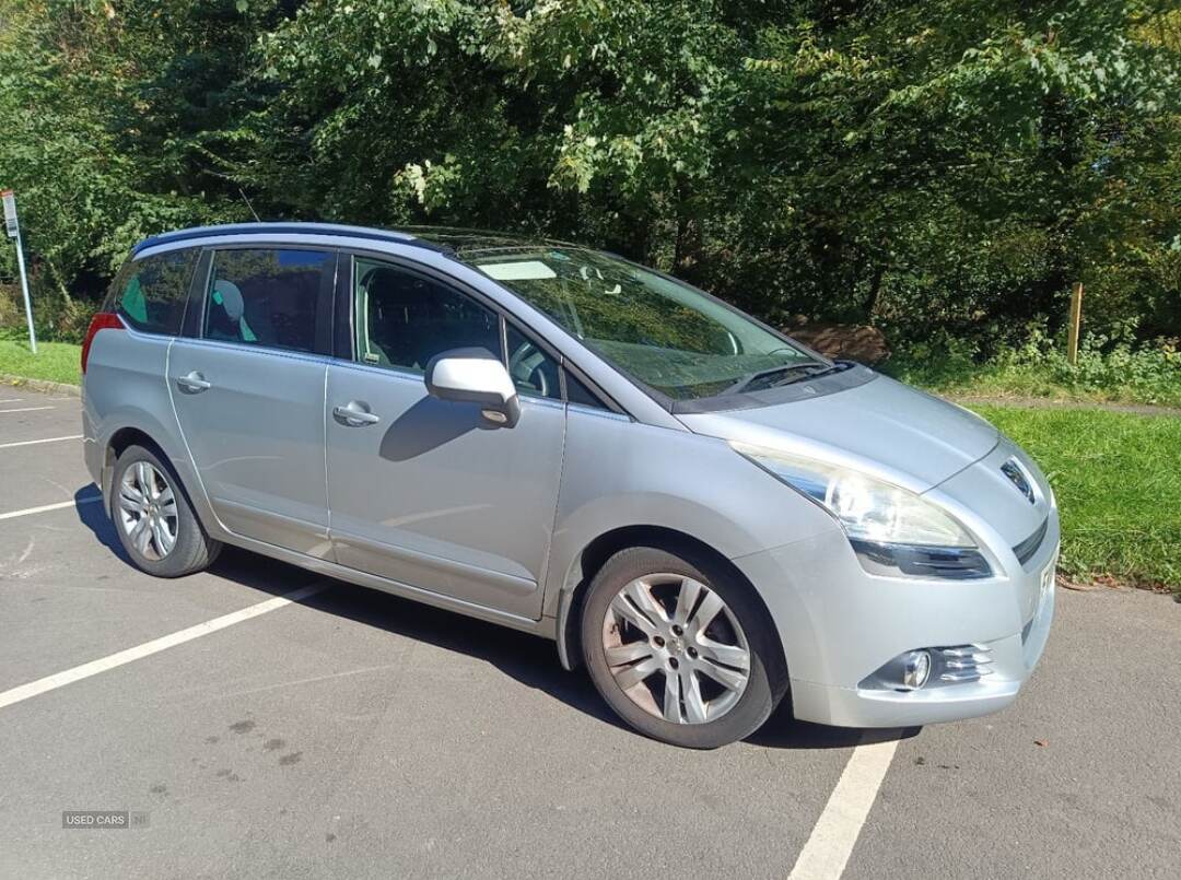 Jun 2010 Peugeot 5008 1.6 HDi 110 Exclusive 5dr