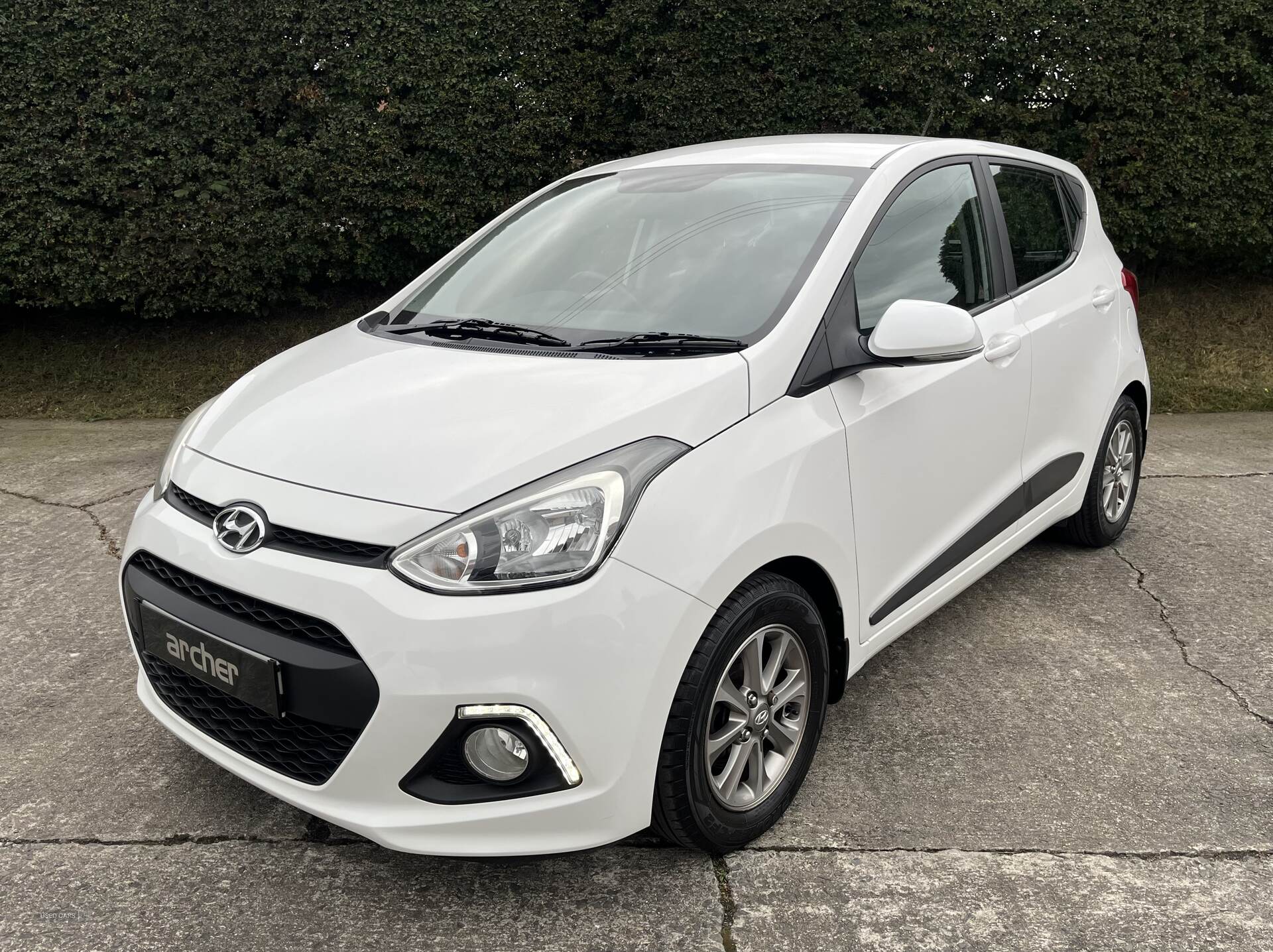 Jun 2014 Hyundai i10 1.0 Premium 5dr